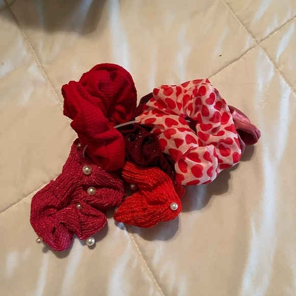 Accessories - Stylish Red and Pink Hair Scrunchies Set